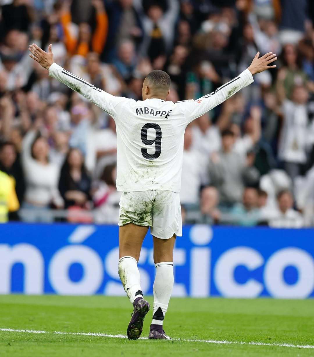 深圳男篮官方辟谣：欠薪28月资金链断裂+球员转会不实 将法律维权