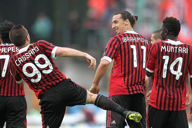 [NBA]布克31分 太阳力克尼克斯